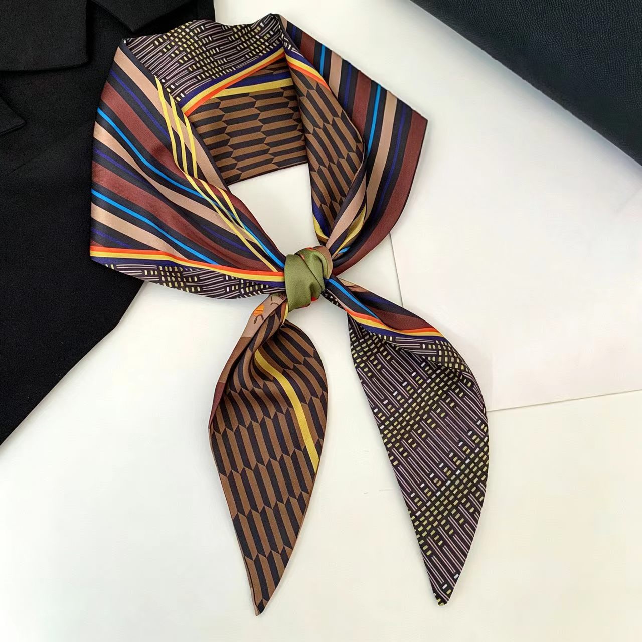 Luxury Print Long Hair Ribbon  - огляд і ціна Silk Neck Scarf