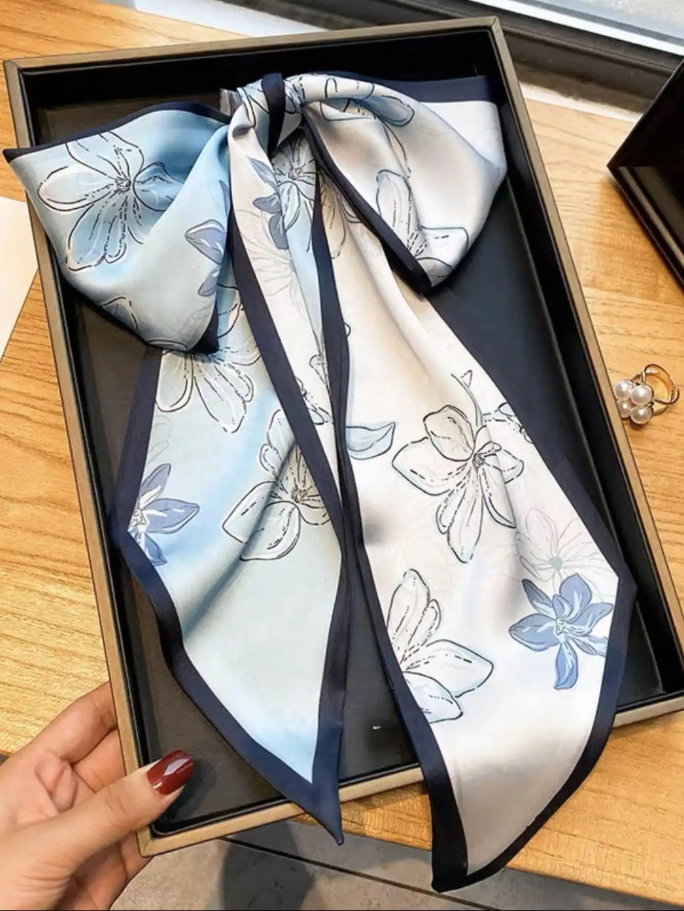 Women's Spring/Summer Casual F - огляд і ціна Silk Neck Scarf