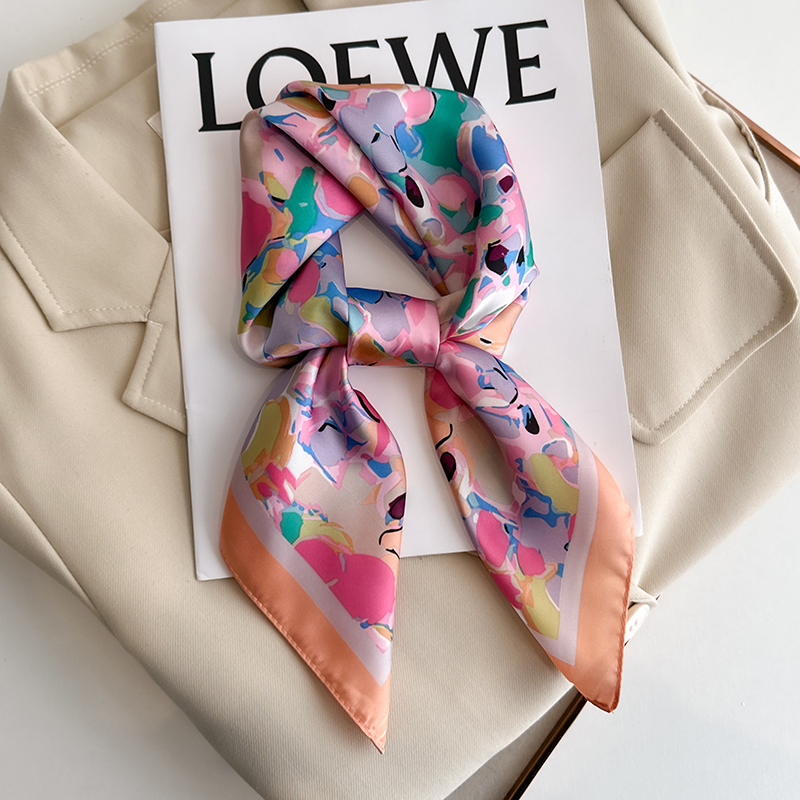Luxury Floral Print Square Sil - огляд і ціна Silk Neck Scarf